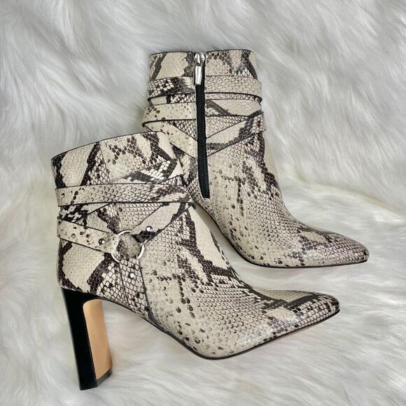 Vince Camuto Sestina Snake Print Fashion Booties Size 8 Side Zipper - Picture 1 of 9